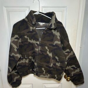 Abercrombie puffer coat